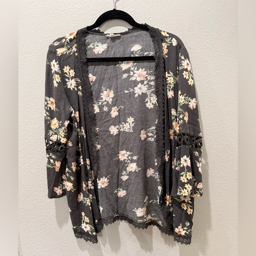 🌸 Maurice's Floral Lace Trim Kimono Cardigan - SZ XS 🌸